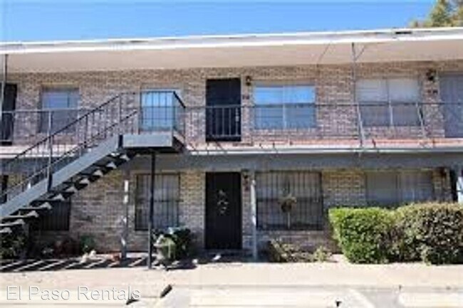 6700 Escondido Dr in El Paso, TX - Building Photo - Building Photo