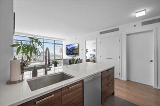 40 Pinehurst Ave in New York, NY - Building Photo - Building Photo