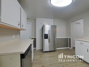 9712 Euclid Ave NE in Albuquerque, NM - Building Photo - Building Photo