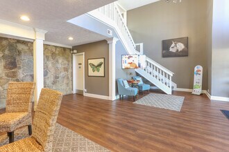 La Fontenay in Louisville, KY - Building Photo - Building Photo