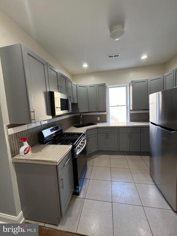2121 N 20th St in Philadelphia, PA - Building Photo - Building Photo