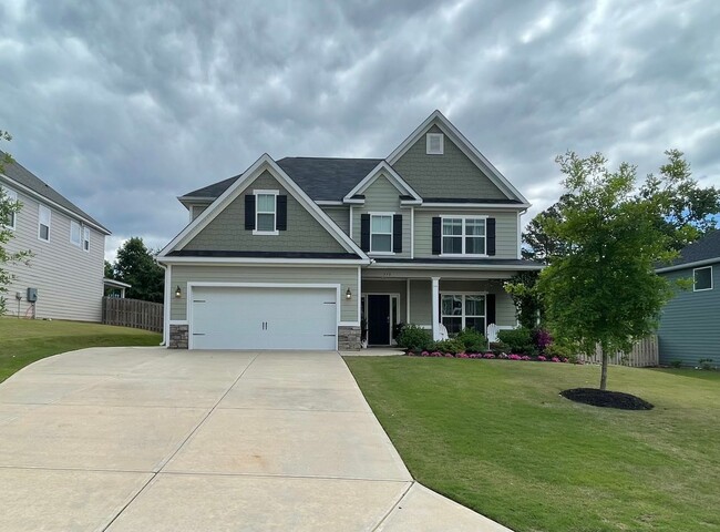 property at 773 Houston Lake Dr