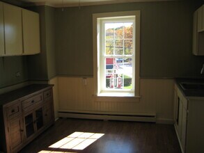 168 Main St, Unit 1 in Hudson Falls, NY - Building Photo - Building Photo