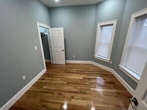 15 Harold St in Somerville, MA - Building Photo - Building Photo