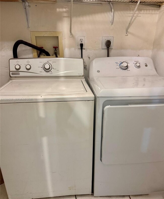 11234 SW 169th St in Miami, FL - Building Photo - Building Photo