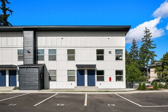 5707 Townhouses in Lynnwood, WA - Foto de edificio - Interior Photo