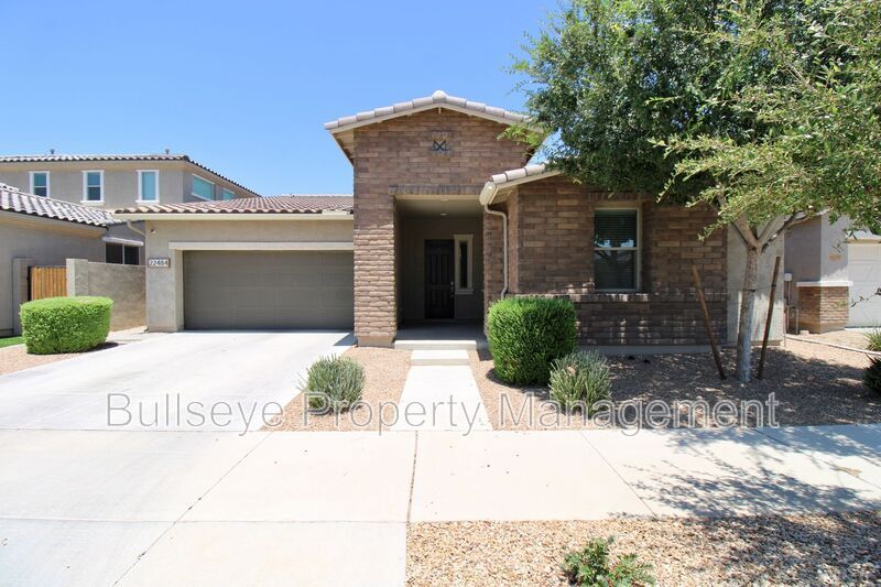 22484 E Silver Crk Ln in Queen Creek, AZ - Building Photo