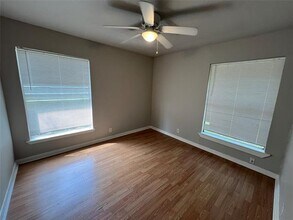 222 N Ricketts St in Sherman, TX - Foto de edificio - Building Photo