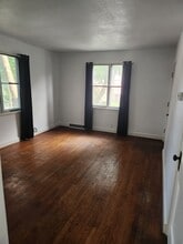 610 Sycamore St, Unit #3 in Niles, MI - Building Photo - Building Photo