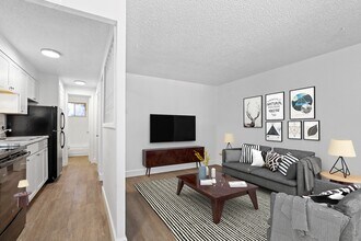 Candlewood Apartments in Denver, CO - Building Photo - Building Photo