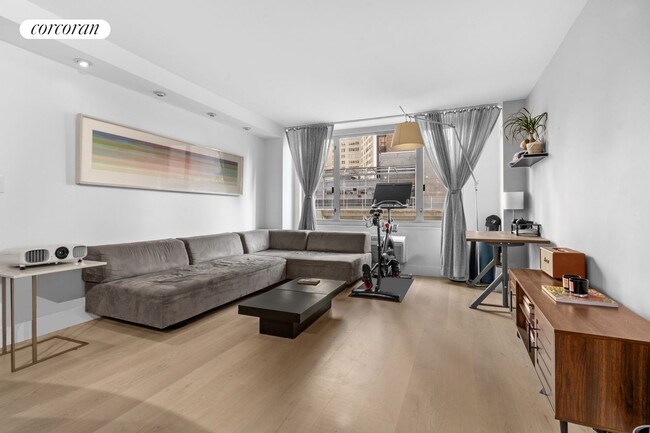property at 130 W 67th St
