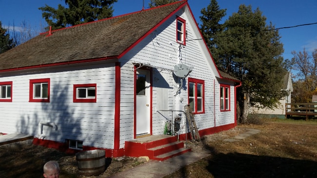 property at 423 3rd St W