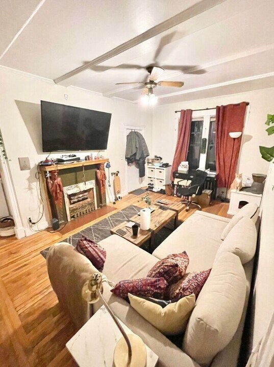 3 Ridgemont St, Unit 5 in Boston, MA - Foto de edificio