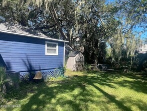 745 S Palmetto Ave in Daytona Beach, FL - Building Photo - Building Photo