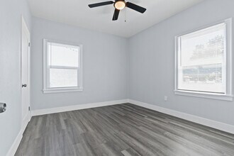 458 Rose Ave, Unit 458 in Long Beach, CA - Foto de edificio - Building Photo