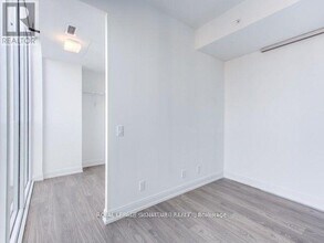 181 Dundas St E in Toronto, ON - Building Photo - Building Photo