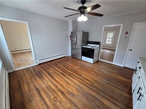 1019 Victory Hwy in Burrillville, RI - Building Photo - Building Photo