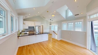 263 C Ave in Coronado, CA - Building Photo