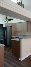 289 Rotonda Blvd W, Unit Apt B in Rotonda West, FL - Foto de edificio - Building Photo