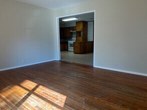 406 Turner St in Cleburne, TX - Building Photo - Building Photo