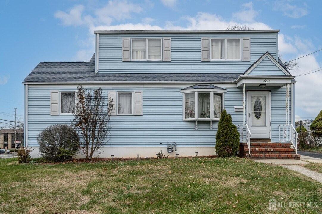 1 Ovington Ave in Edison, NJ - Building Photo