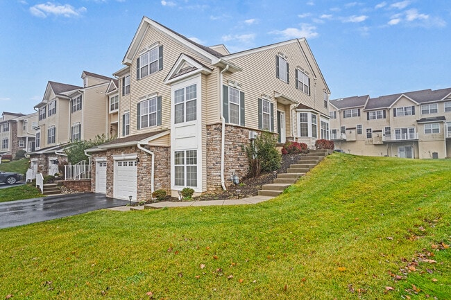 property at 2 Greenwich Ct