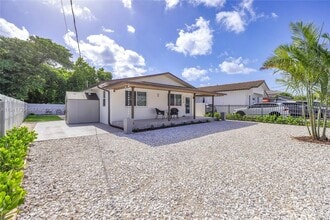3520 SW 88th Pl in Miami, FL - Foto de edificio - Building Photo
