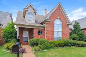 8684 Eagle View Dr in Memphis, TN - Building Photo - Building Photo