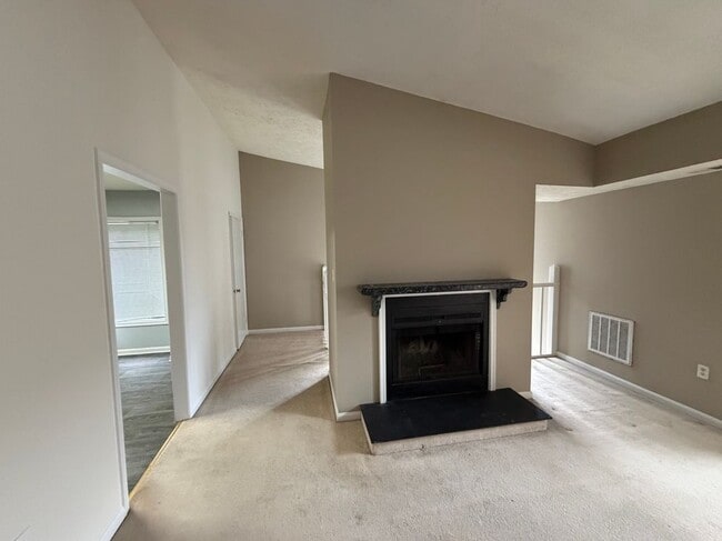 property at 916 Windbrooke Dr