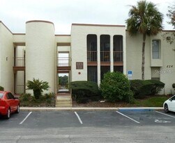 524 Orange Dr, Unit 21 in Altamonte Springs, FL - Building Photo