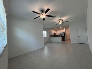 30813 Veridian Wy in Wesley Chapel, FL - Building Photo - Building Photo