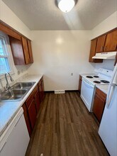 1063 Kevin Dr in Akron, OH - Foto de edificio - Building Photo