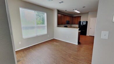 8453 Shallow Creek Dr in Fort Worth, TX - Building Photo - Building Photo