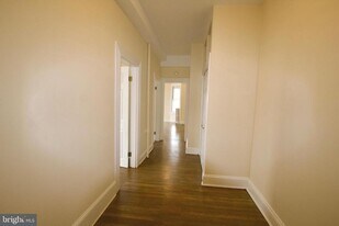 2743 St Paul St in Baltimore, MD - Building Photo