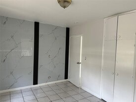 4548 SW 33rd Ave in Fort Lauderdale, FL - Building Photo