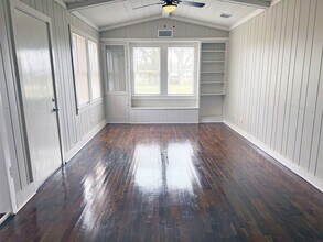 606 Ed Linn St in Edna, TX - Building Photo - Building Photo