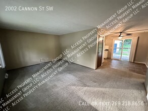 2002 Cannon SW in Wyoming, MI - Building Photo - Building Photo