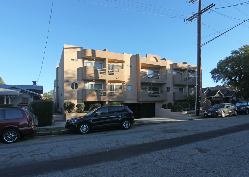 4623 Russell Ave in Los Angeles, CA - Building Photo