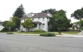 1601 Alameda Ave in Alameda, CA - Building Photo - Building Photo