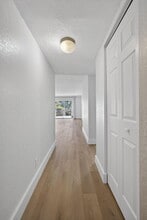 120 Sparrow Dr in Royal Palm Beach, FL - Building Photo - Building Photo