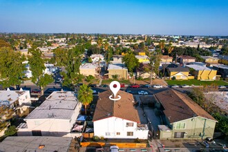 687 Karesh Ave in Pomona, CA - Building Photo - Building Photo