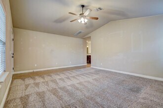 1808 NW 143rd St in Edmond, OK - Foto de edificio - Building Photo