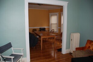 37 Pearl St, Unit 1st floor apt near Tufts in Medford, MA - Building Photo