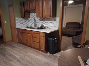 370 Armistice Blvd, Unit 1 in Pawtucket, RI - Foto de edificio - Building Photo