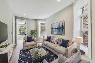 2818 W Fletcher St in Chicago, IL - Building Photo - Building Photo