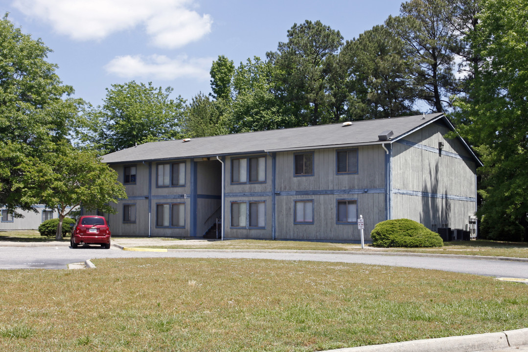 Heritage Acres in Suffolk, VA - Building Photo