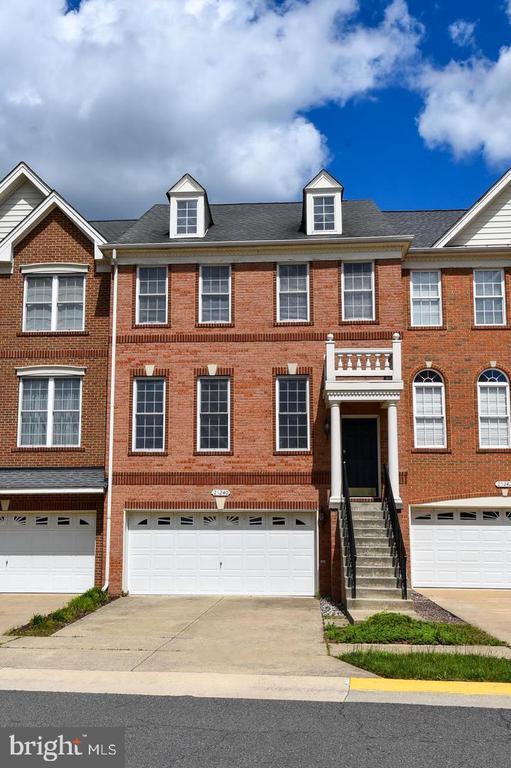 25240 Lyon Terrace in South Riding, VA - Building Photo - Building Photo
