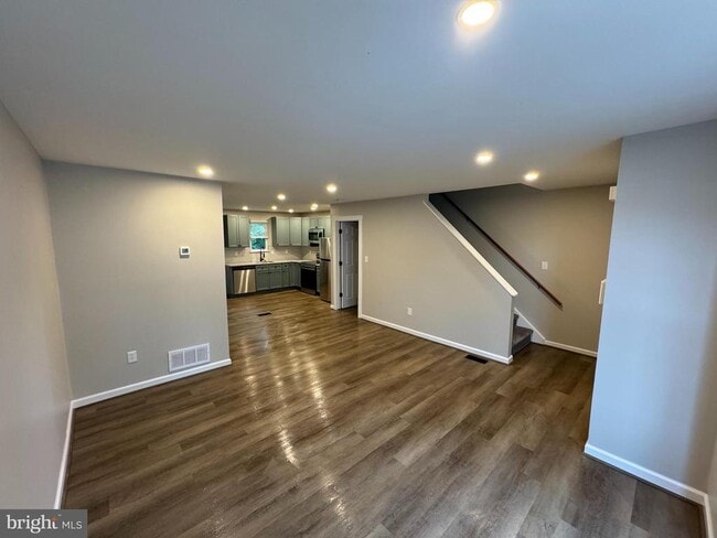 property at 252 Mansion Pkwy