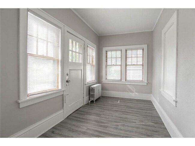 3822 Fremont Ave N in Minneapolis, MN - Building Photo - Building Photo