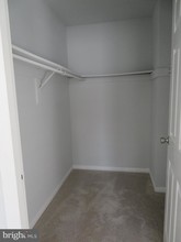 5340 Holmes Run Pkwy-Unit -200 in Alexandria, VA - Building Photo - Building Photo